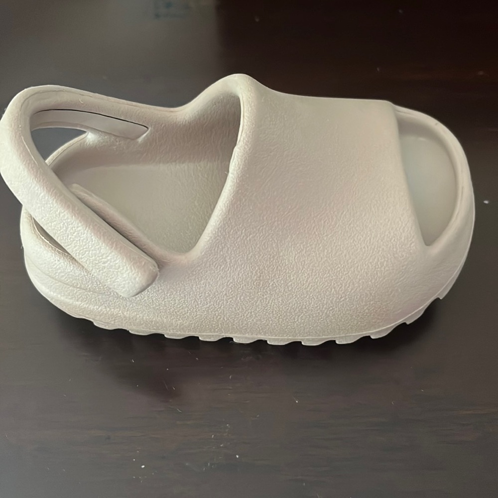 Yezzy Slides for infant